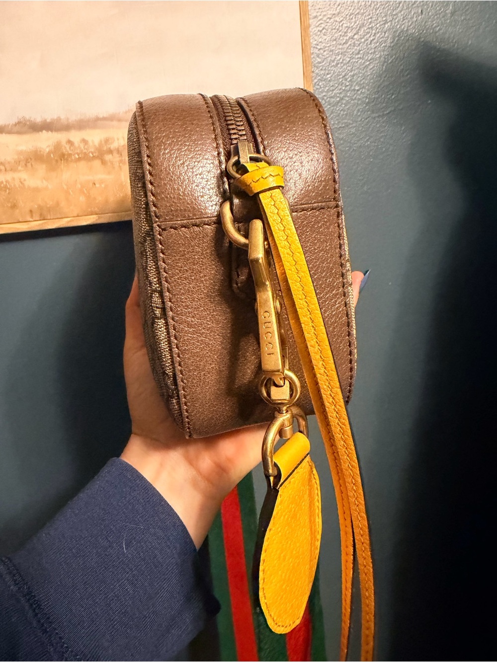 Gucci Neo Vintage GG Supreme Messenger Bag with COA - Picture 6 of 11